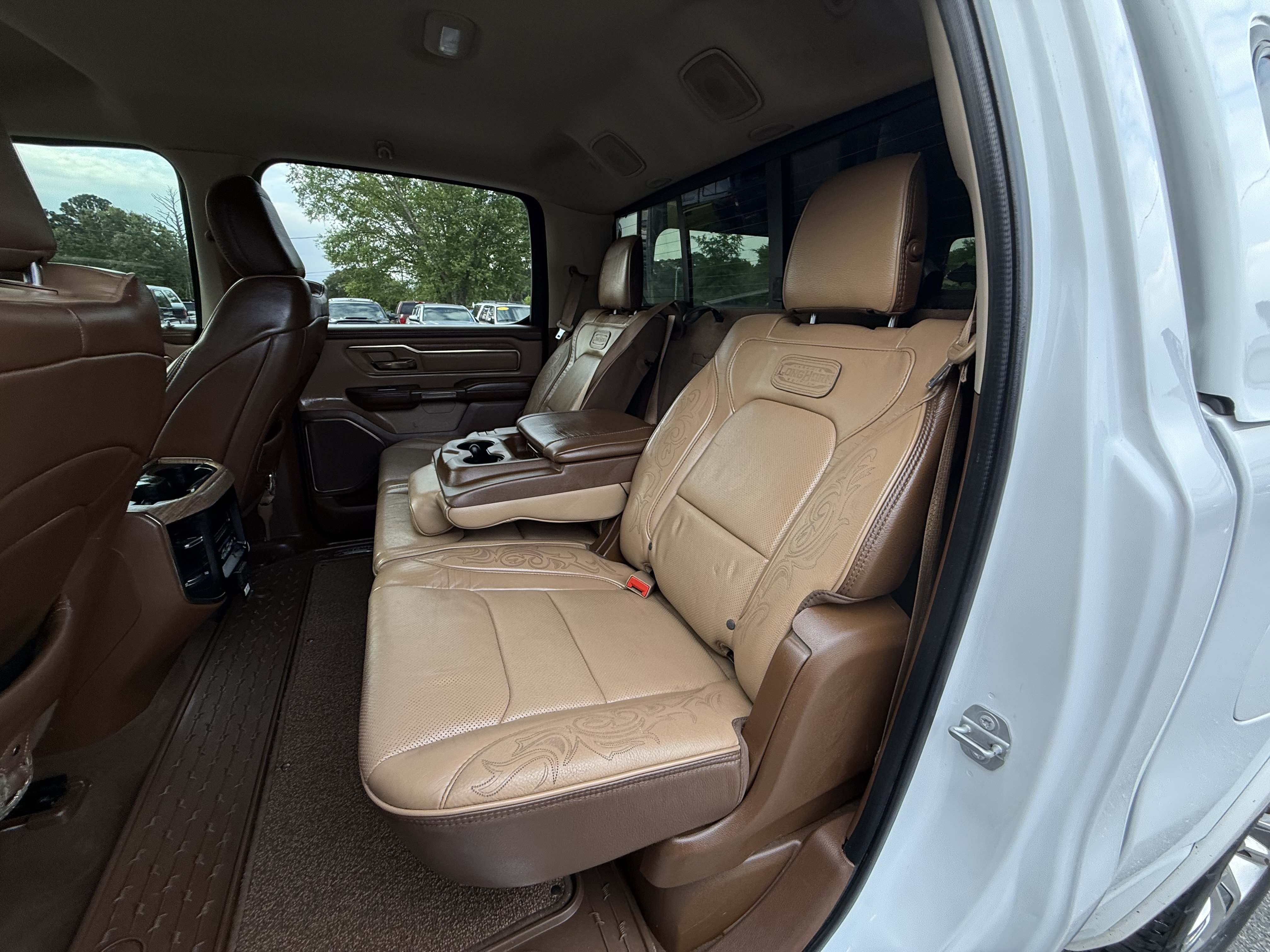 Used 2019 RAM 1500 Limited AWD/4WD image 17