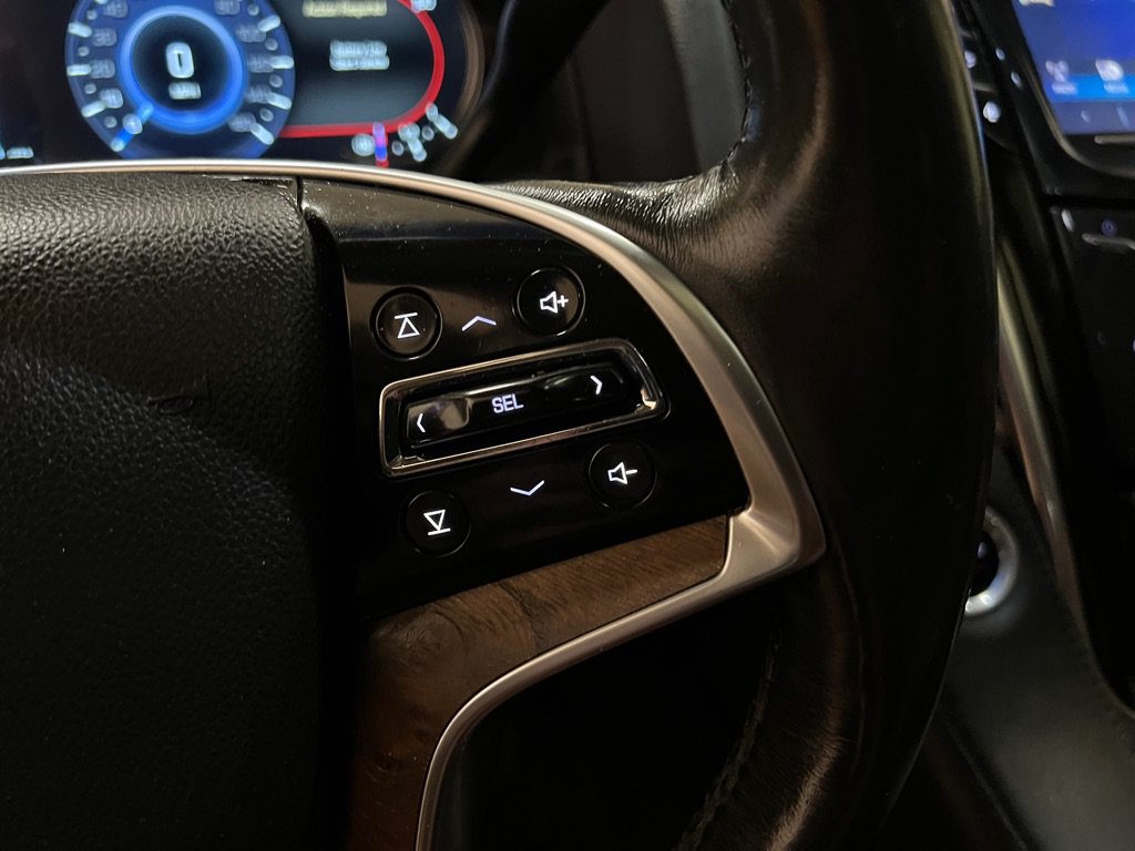 Used 2016 Cadillac Escalade Premium AWD/4WD image 38