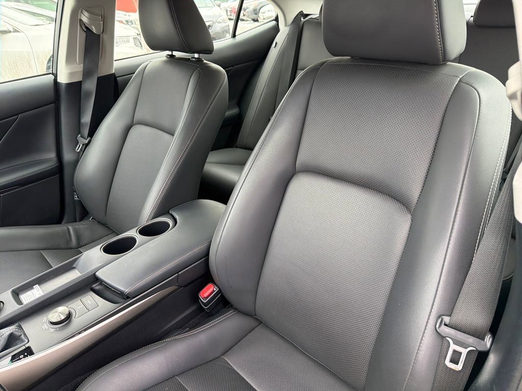 Used 2015 Lexus IS 250 AWD w/ Premium Package image 20