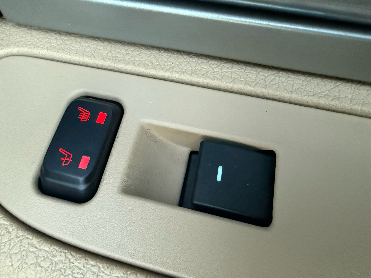 Used 2011 Ford F150 King Ranch w/ Max Trailer Tow Pkg image 25