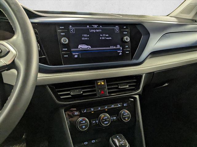 Used 2024 Volkswagen Taos SE image 16