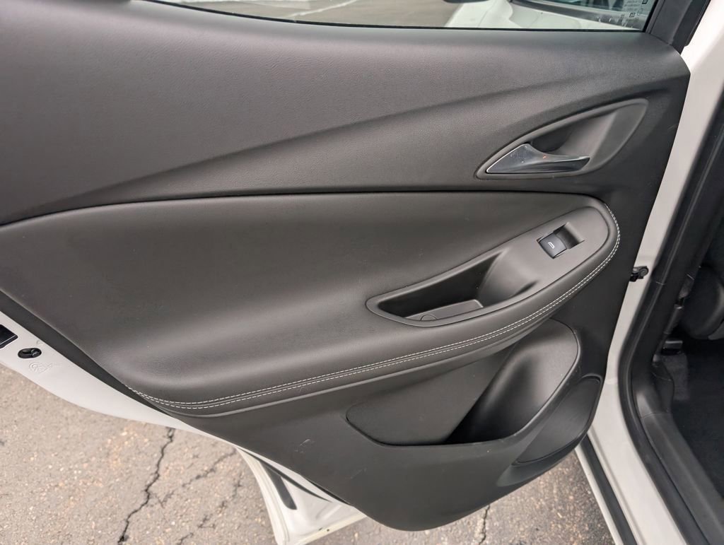 Used 2024 Buick Encore GX Avenir w/ Avenir Convenience Package image 10