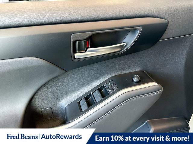 New 2026 Toyota Highlander XLE image 5