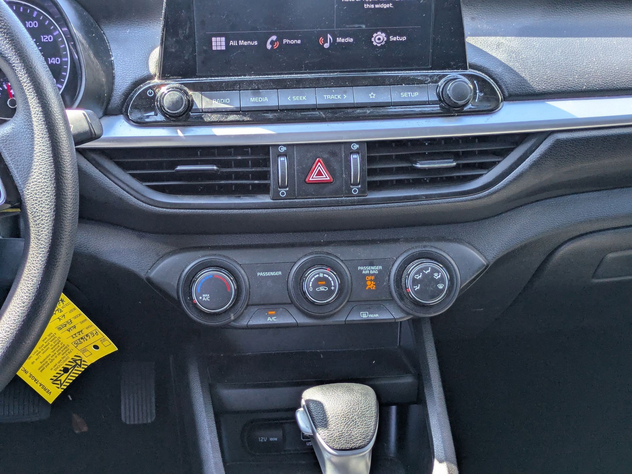 Used 2023 Kia Forte LX image 18