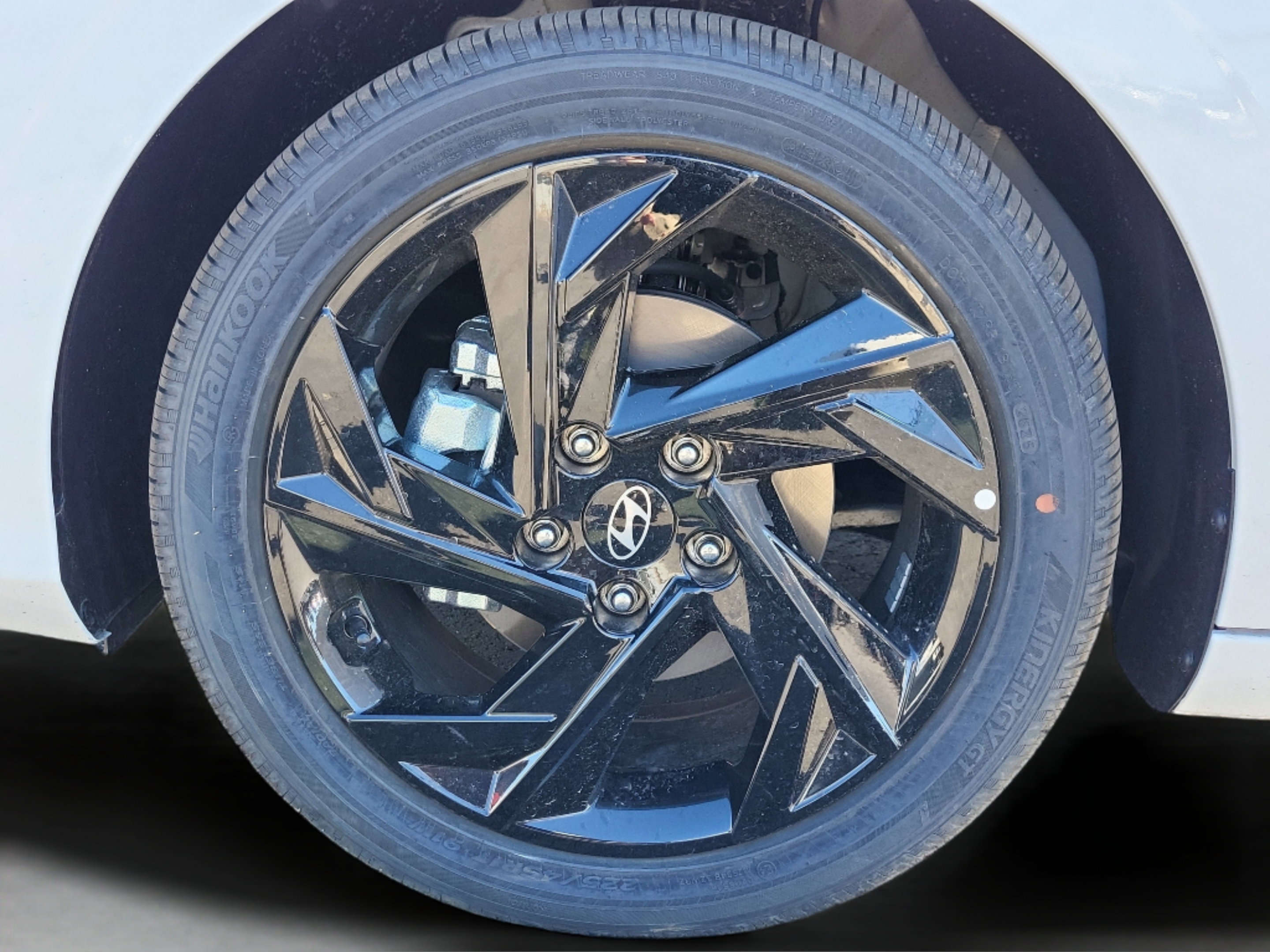 New 2026 Hyundai Elantra SEL FWD image 13