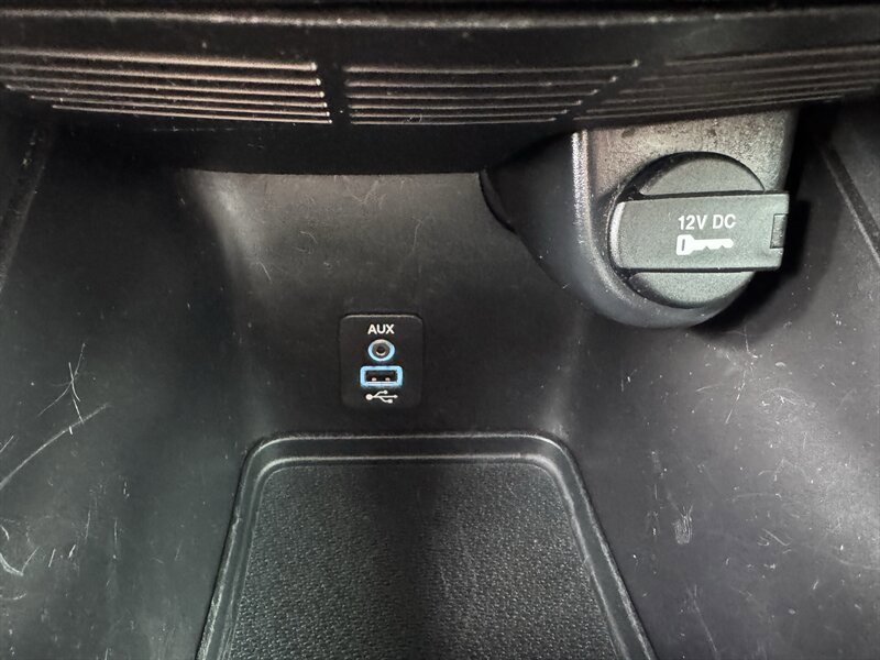 Used 2017 Dodge Journey Crossroad FWD image 29
