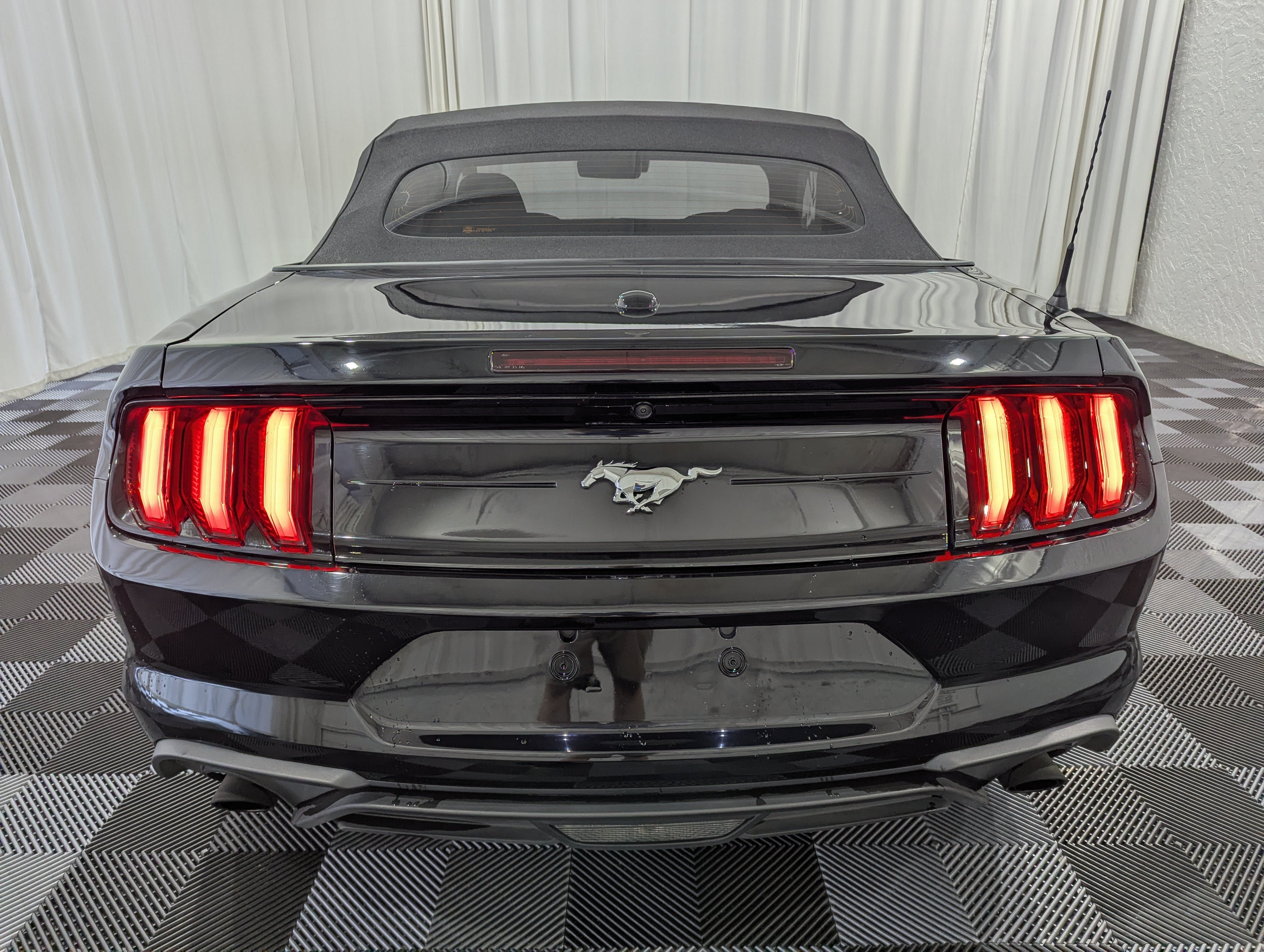 Used 2019 Ford Mustang Convertible w/ Ford Safe & Smart Package RWD image 8