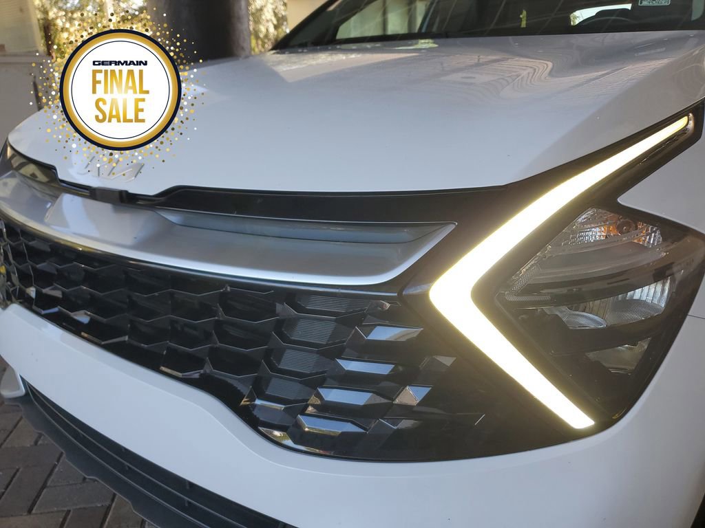 Used 2023 Kia Sportage EX image 12