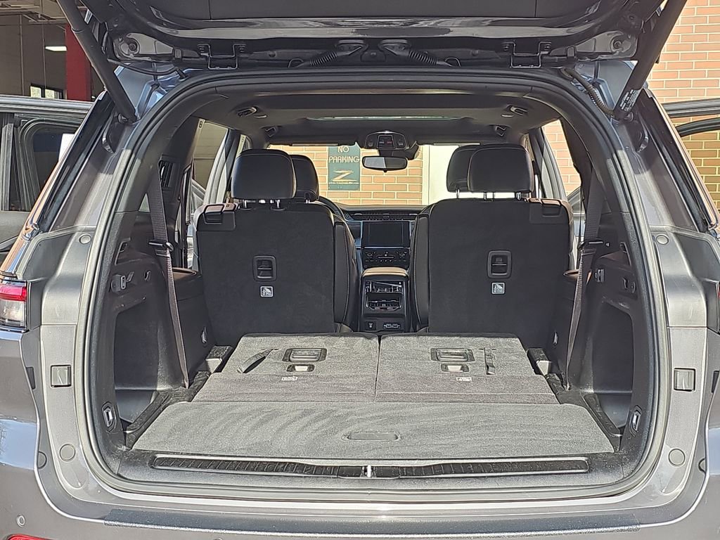 Certified 2023 Jeep Grand Cherokee L Laredo AWD/4WD image 14