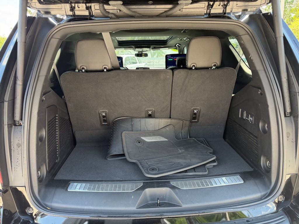 Used 2024 Chevrolet Tahoe Z71 w/ Luxury Package image 44