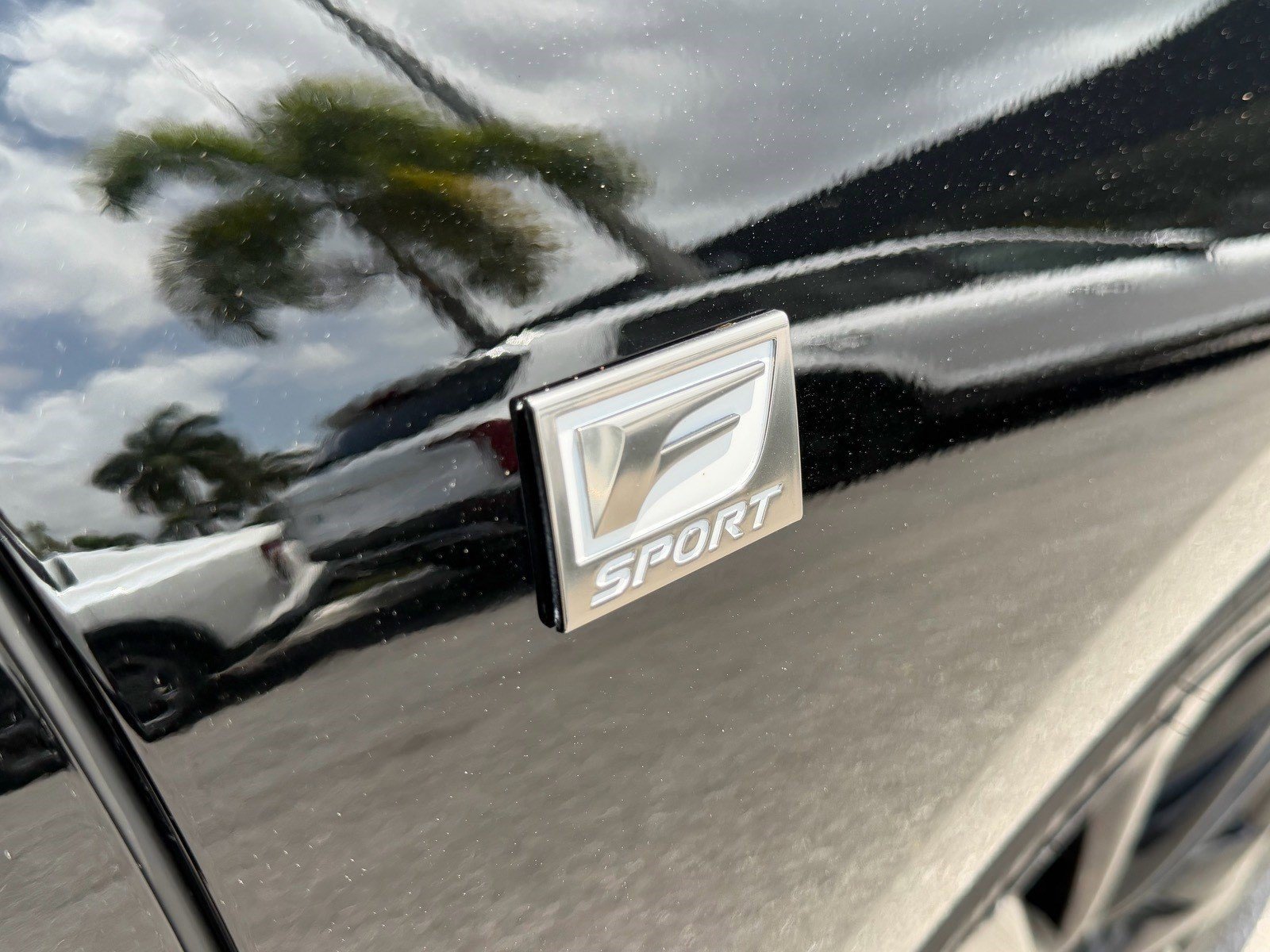 Used 2023 Lexus ES 350 F Sport w/ Accessory Package (Z2) FWD image 36