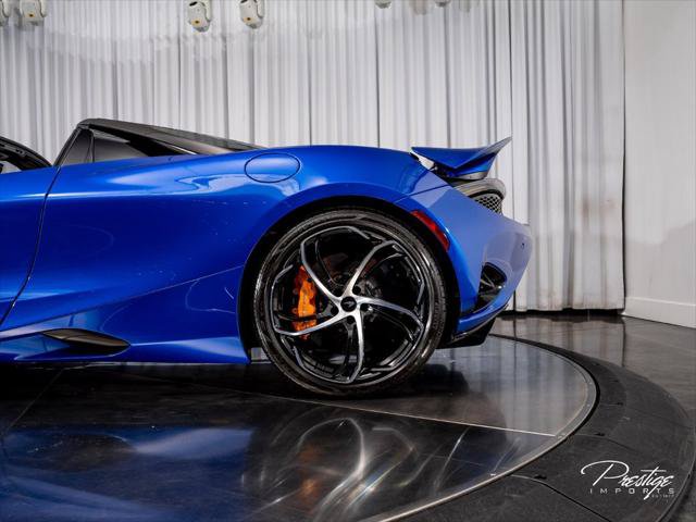 Used 2024 McLaren 750S Spider RWD image 14