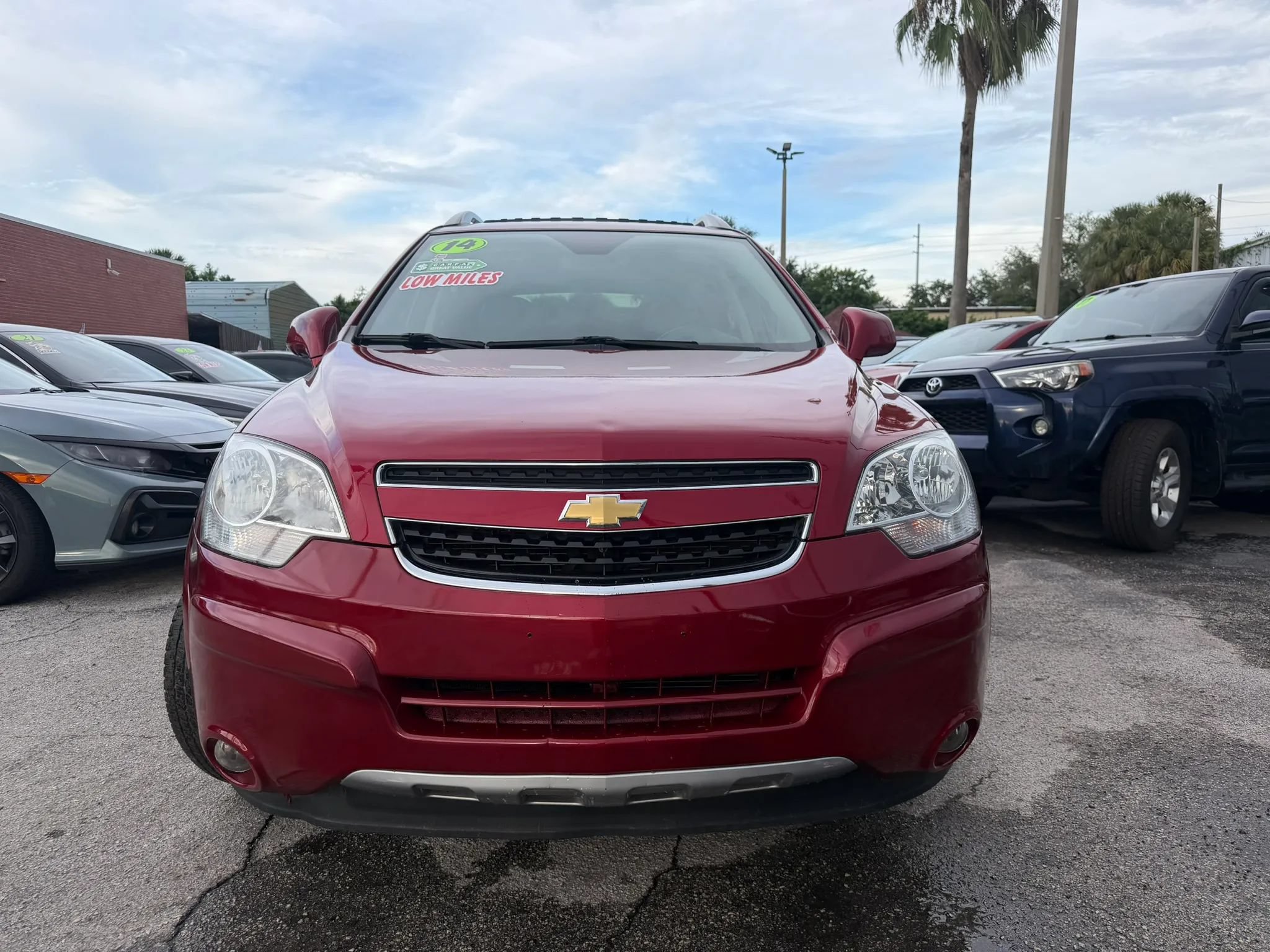 Used 2014 Chevrolet Captiva Sport LT w/ Convenience Package FWD image 2