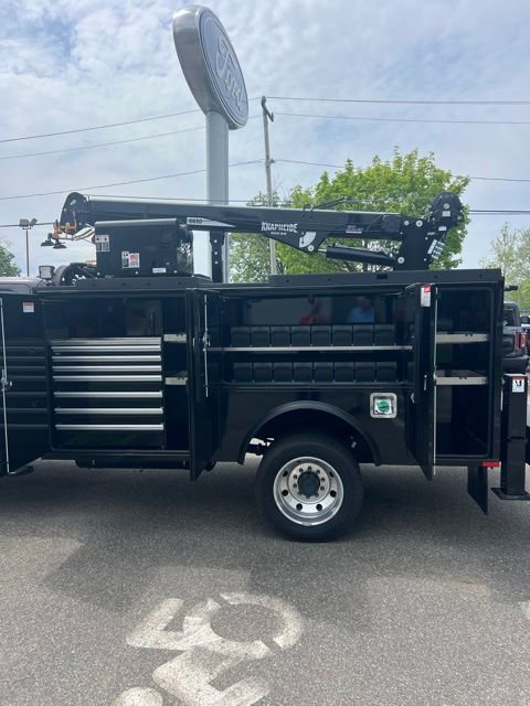 New 2026 Ford F550 4x4 Supercab Super Duty w/ XLT Value Package image 9