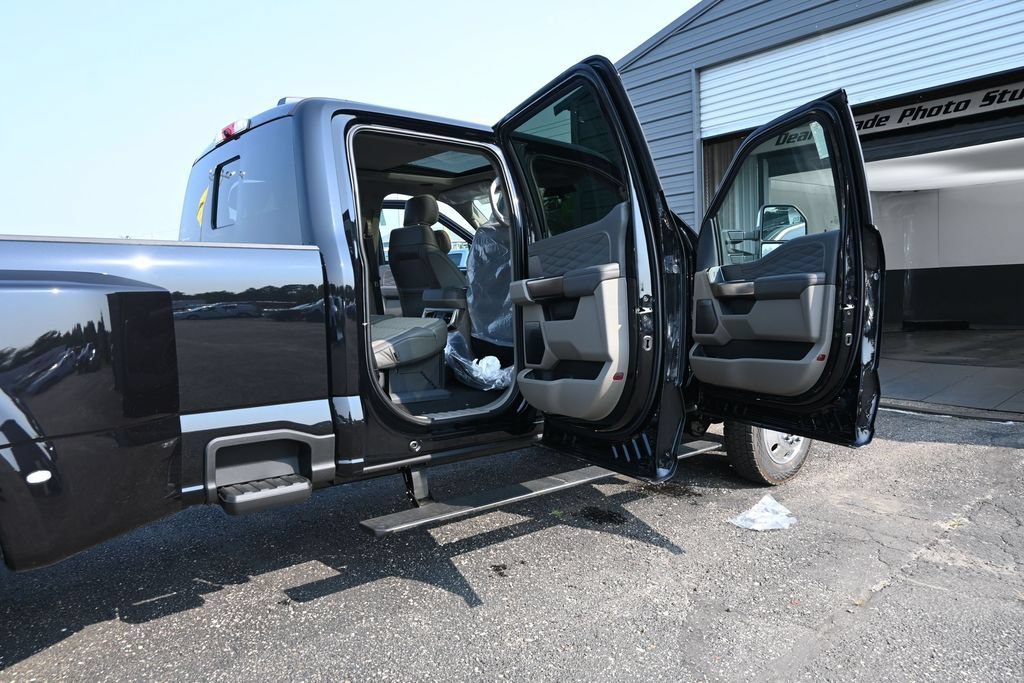 New 2026 Ford F450 Platinum w/ Platinum Plus Package AWD/4WD image 67
