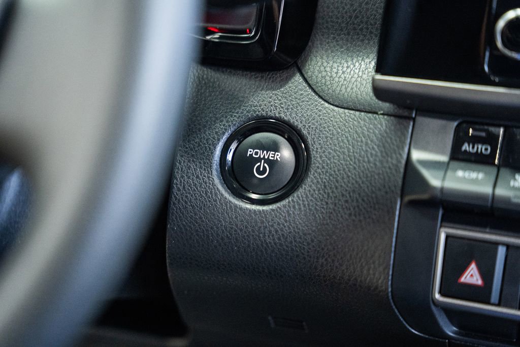 Used 2025 Toyota Camry LE image 20