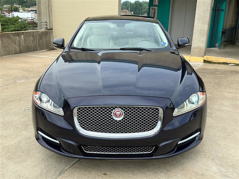 Used 2014 Jaguar XJ AWD image 10