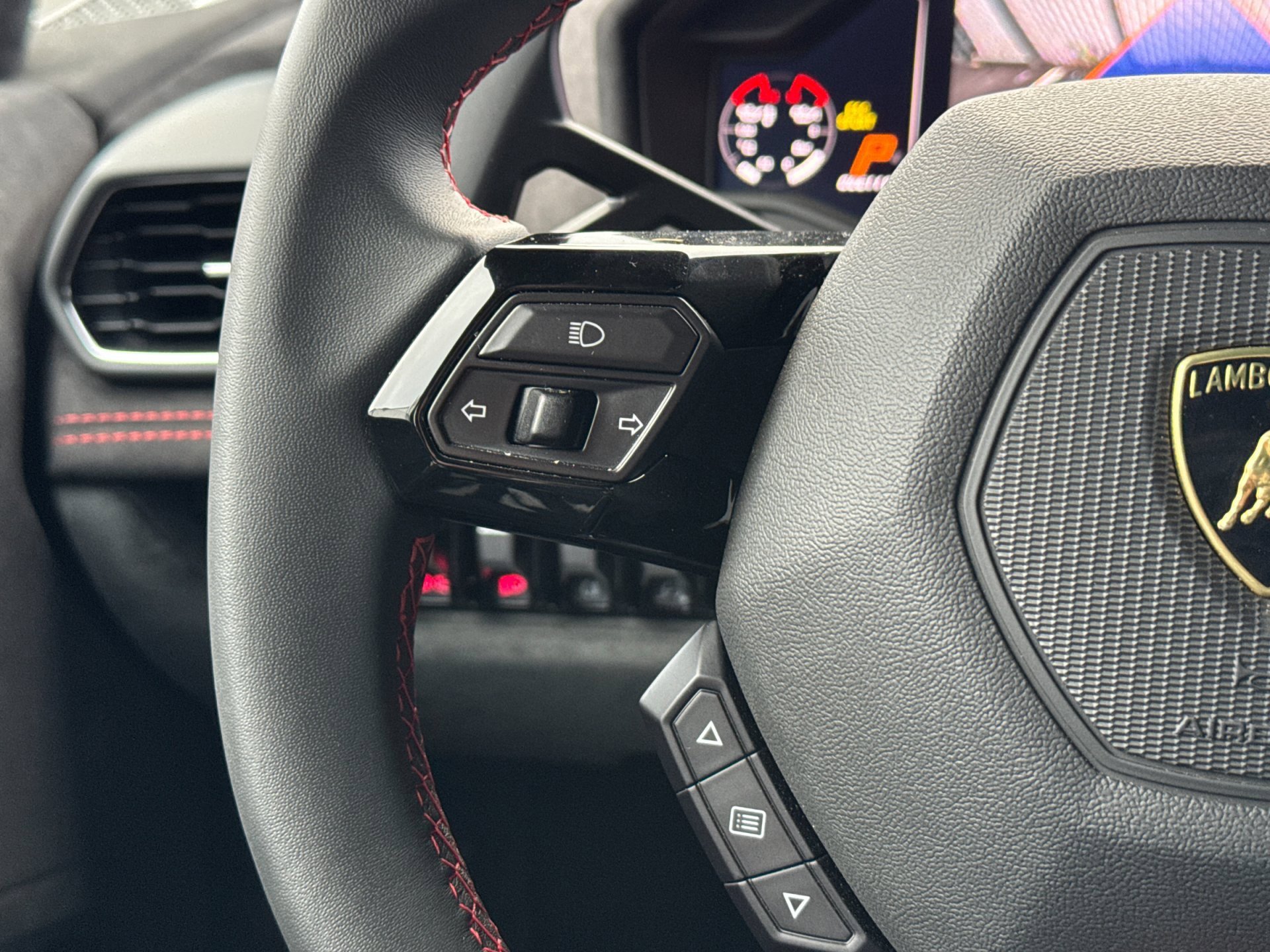 Used 2024 Lamborghini Huracan Sterrato image 26