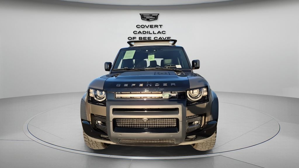 Used 2024 Land Rover Defender 130 X image 2