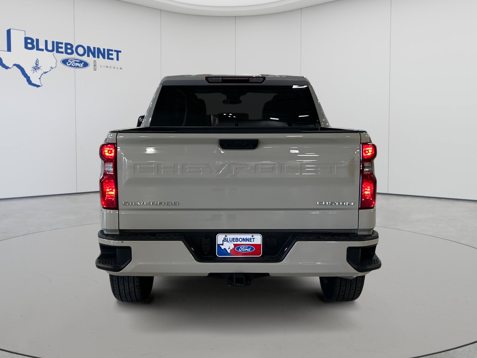 Used 2026 Chevrolet Silverado 1500 Custom RWD image 6