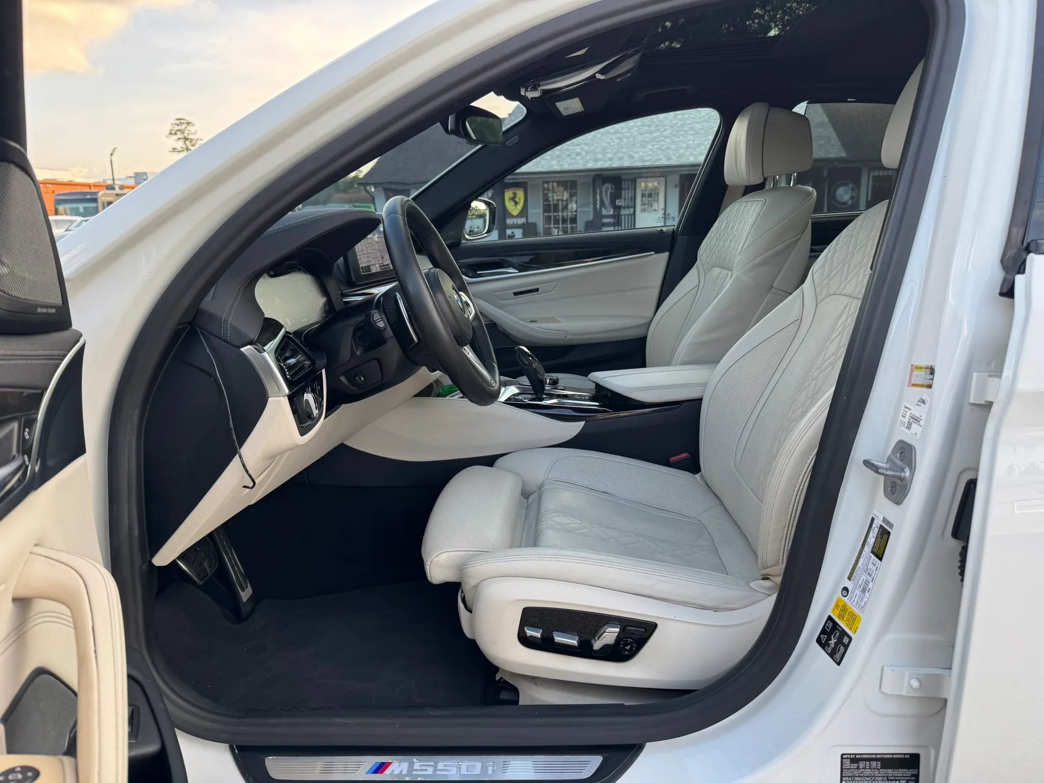 Used 2021 BMW M550i xDrive w/ Executive Package AWD/4WD image 19