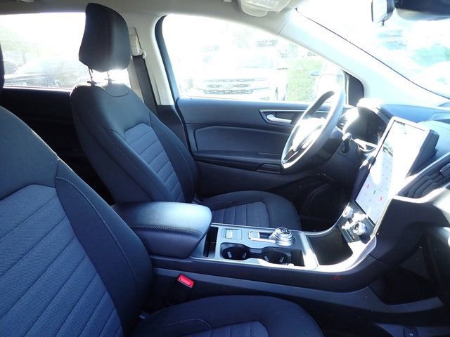 Used 2024 Ford Edge SE AWD/4WD image 10