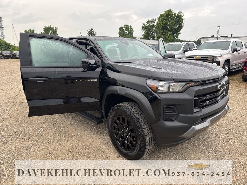 Used 2024 Chevrolet Colorado Trail Boss w/ Technology Package image 33