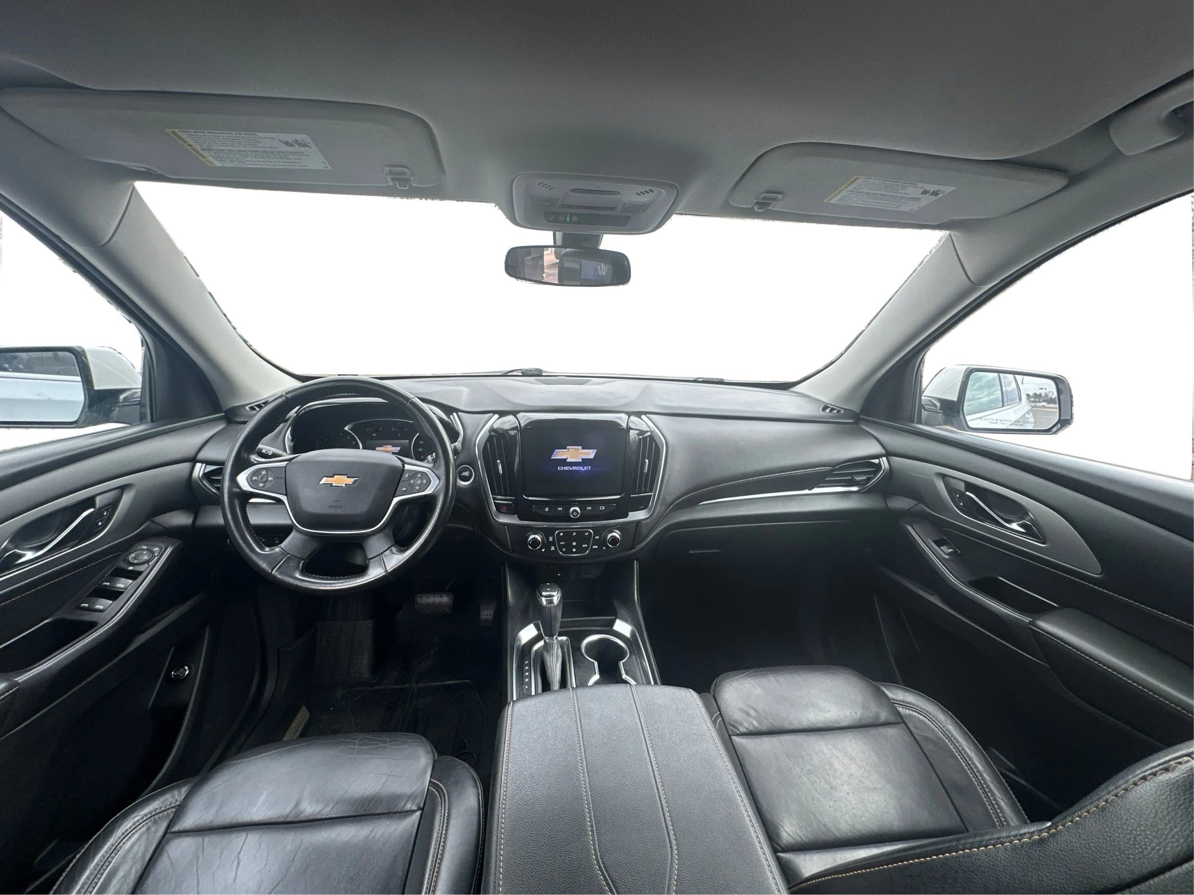 Used 2020 Chevrolet Traverse LT image 13