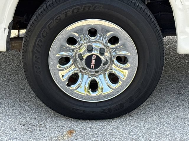 Used 2011 GMC Savana 1500 RWD image 8