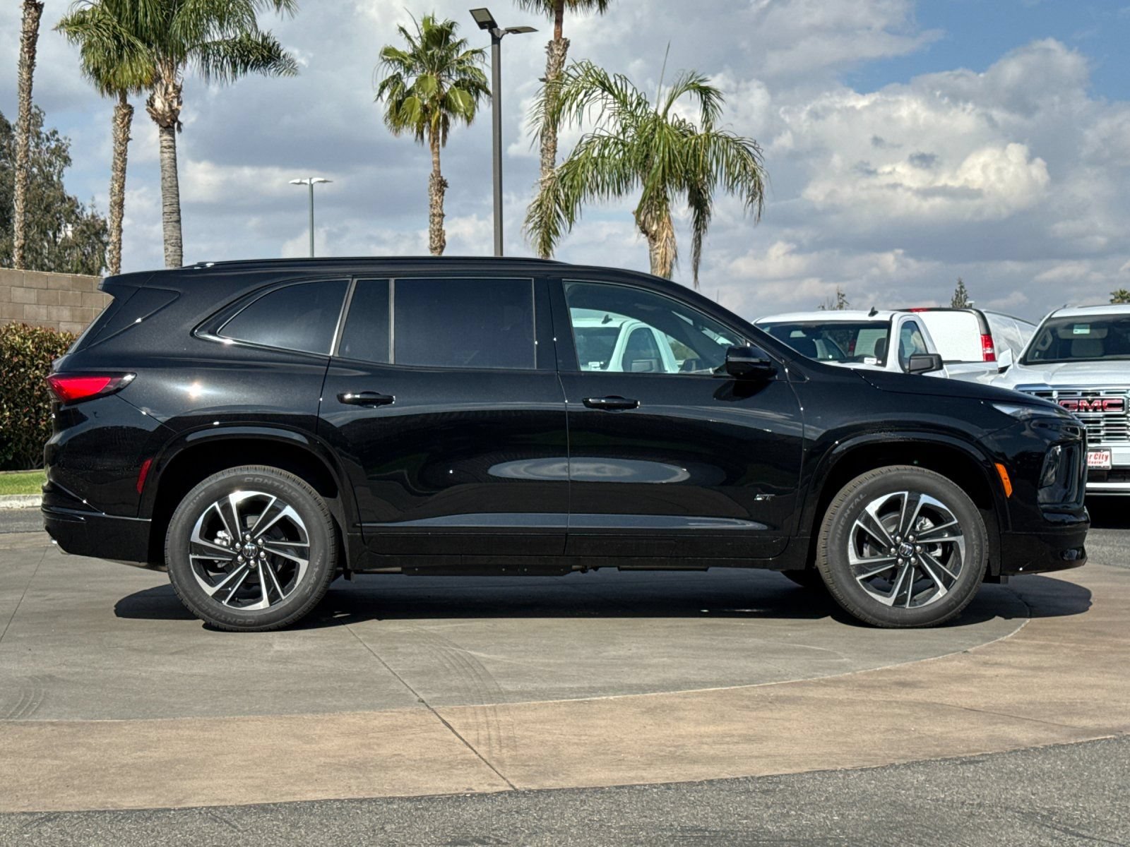 New 2026 Buick Enclave Sport Touring w/ Power Package FWD image 3
