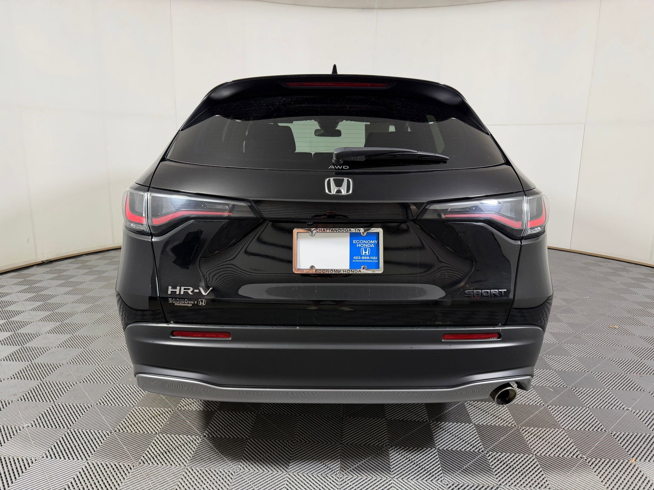 Certified 2025 Honda HR-V Sport image 9