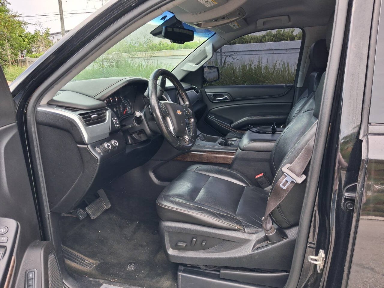 Used 2015 Chevrolet Suburban LT AWD/4WD image 10
