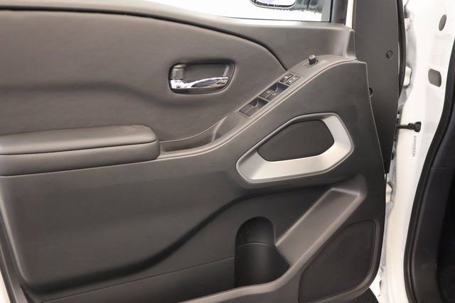 New 2026 Nissan Frontier SV w/ SV Convenience Package image 8