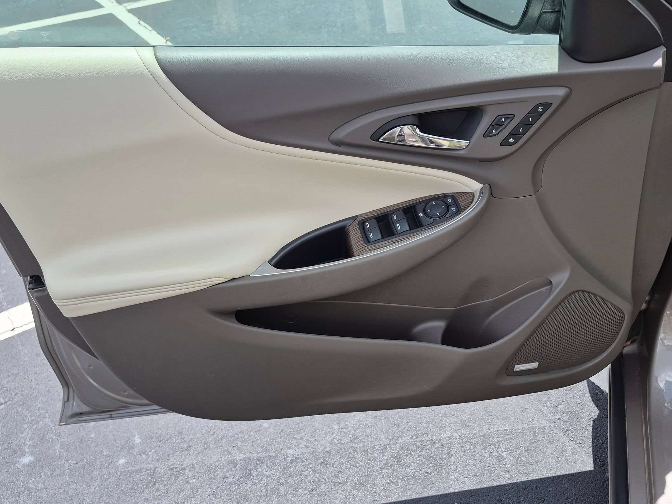 Used 2024 Chevrolet Malibu LT FWD image 11