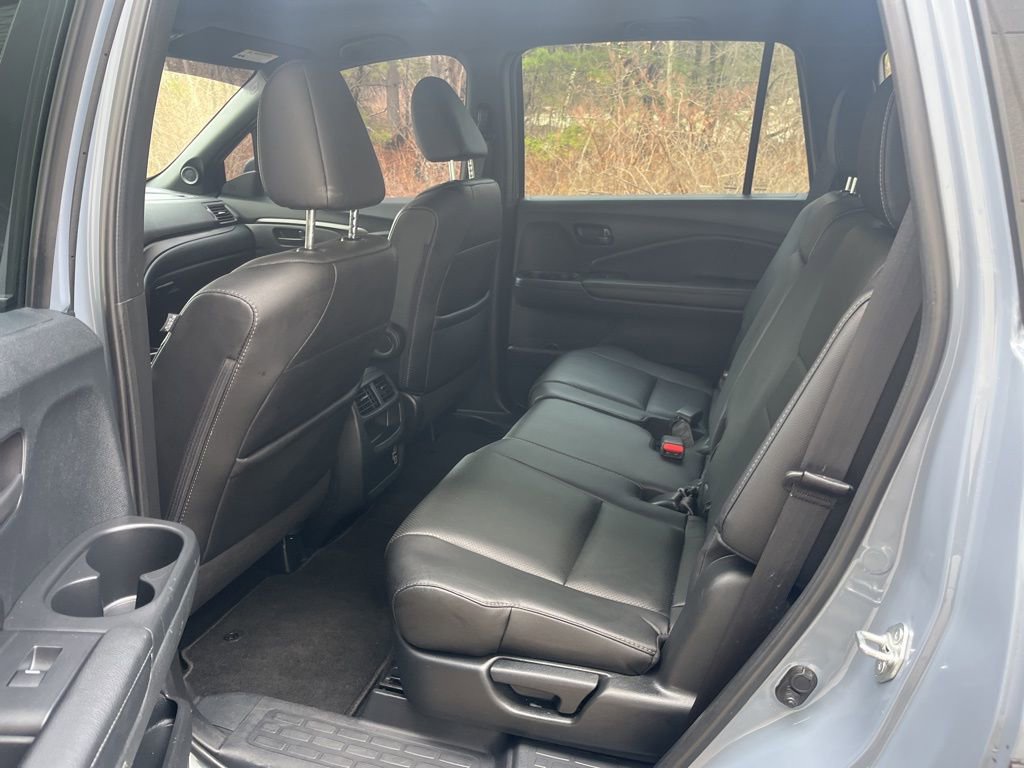 Used 2023 Honda Passport EX-L image 11