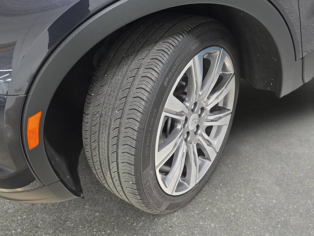 Used 2023 Cadillac XT4 Premium Luxury w/ Cold Weather Package AWD/4WD image 29