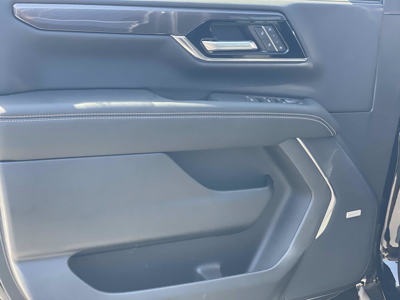 New 2026 GMC Yukon XL Elevation RWD image 17