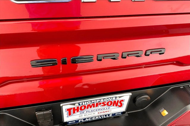 Used 2025 GMC Sierra 3500 AT4 w/ AT4 Premium Plus Package AWD/4WD image 28