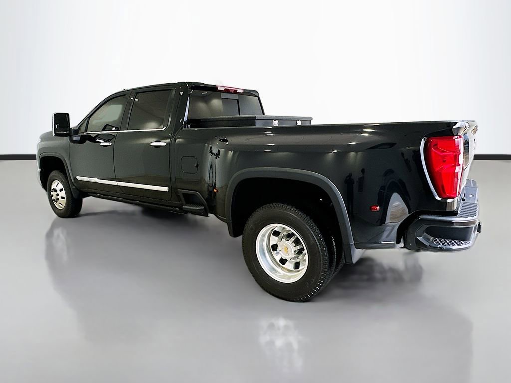 Used 2024 Chevrolet Silverado 3500 High Country w/ High Country Premium Package image 5