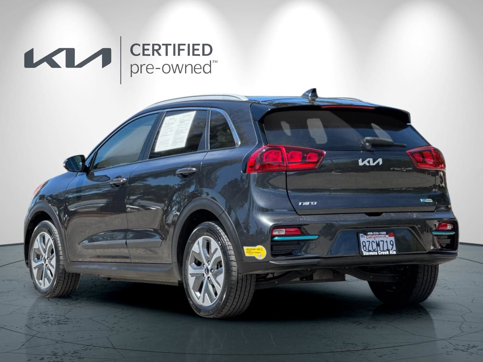 Certified 2022 Kia Niro EX FWD image 6