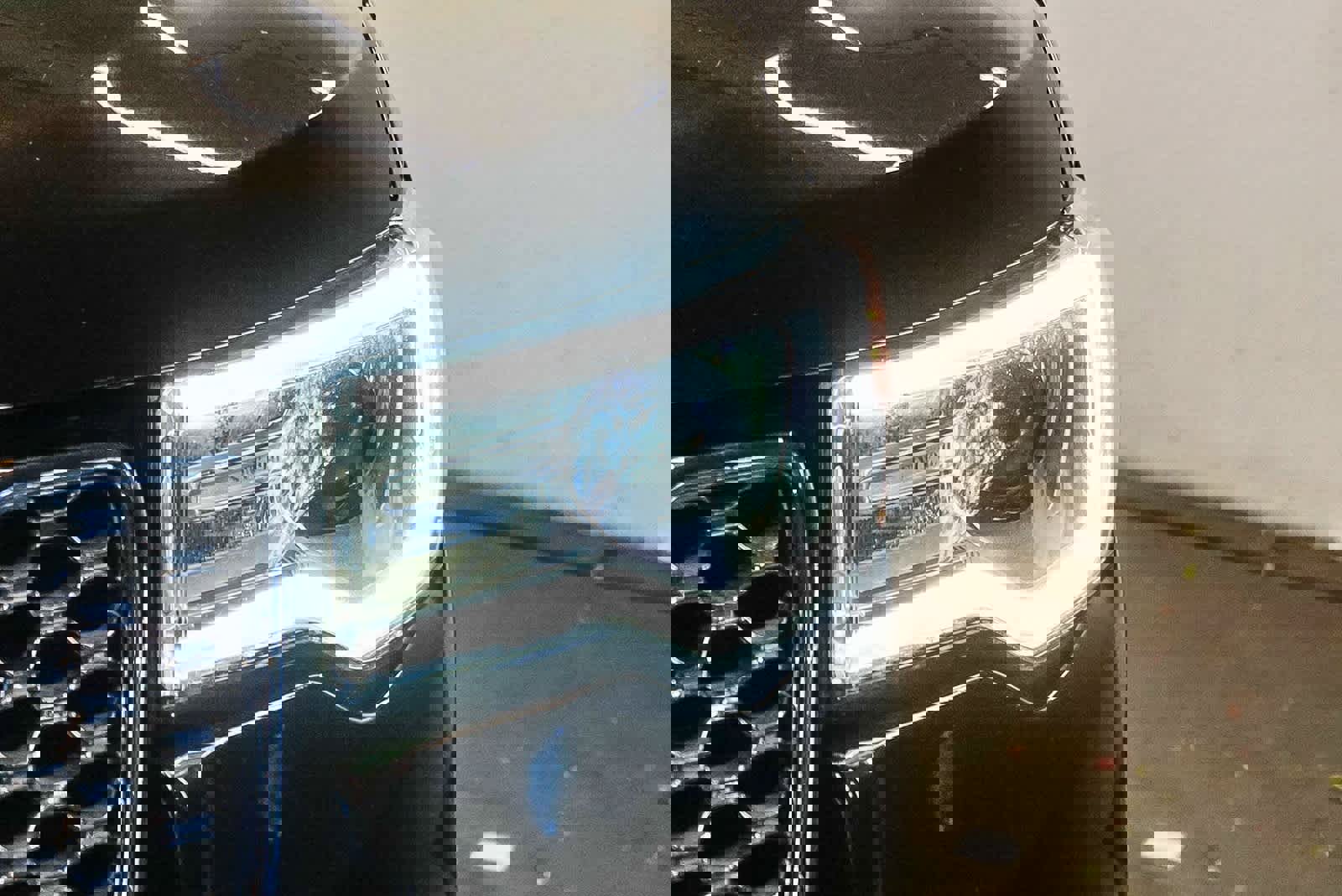 Used 2017 Jeep Grand Cherokee Overland image 7