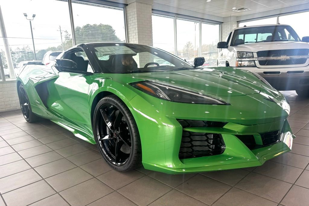 New 2026 Chevrolet Corvette E-Ray image 39