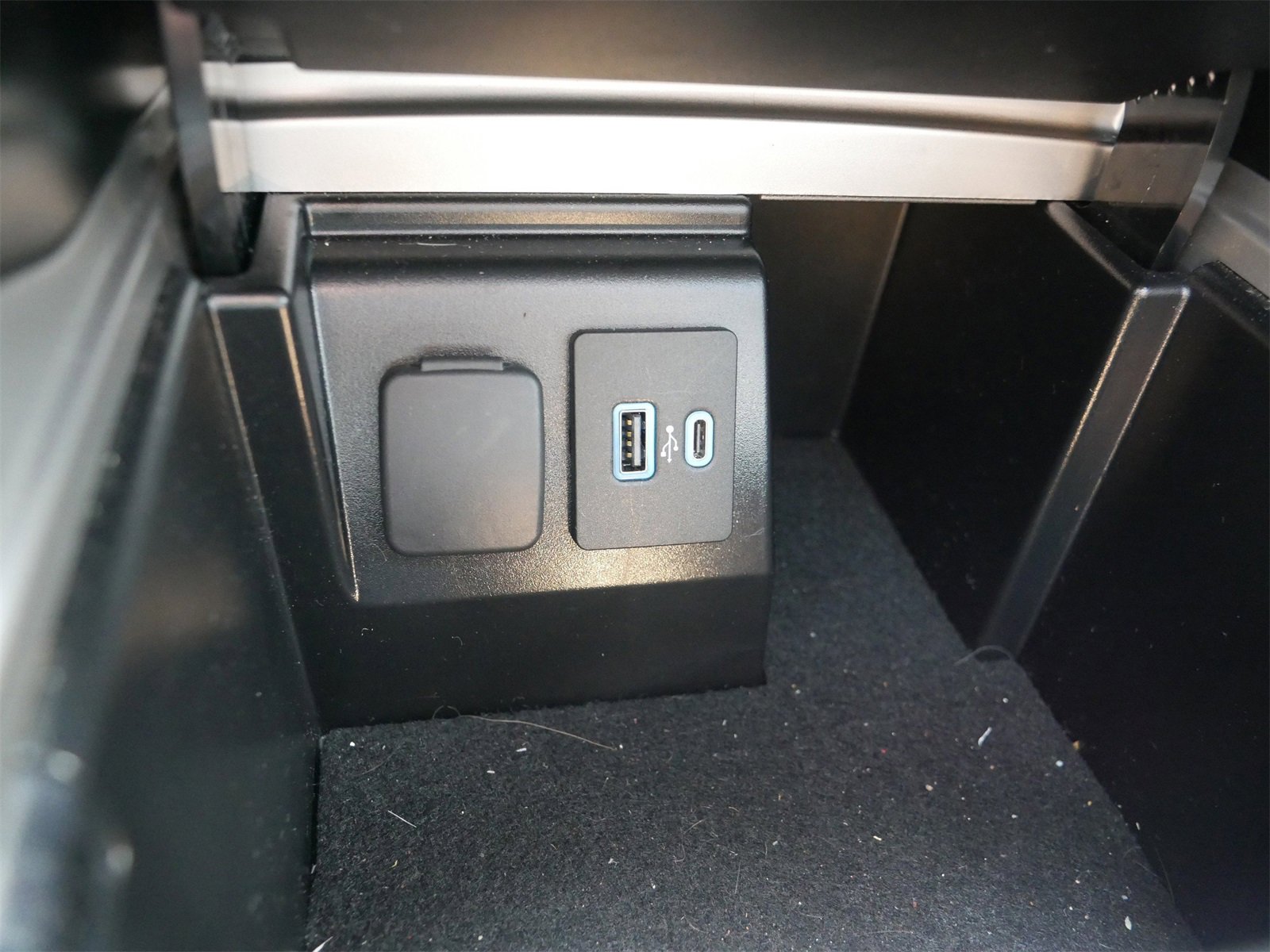 Used 2022 Ford Explorer ST w/ Equipment Group 401A image 27