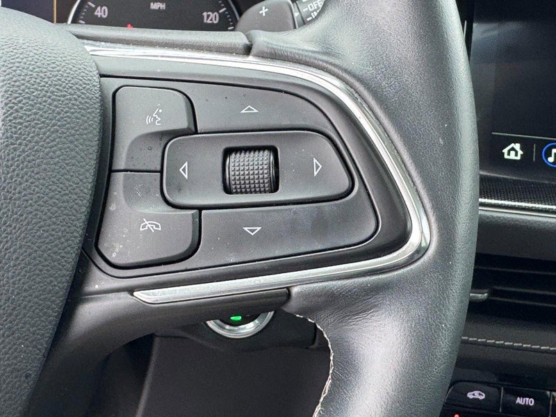 Used 2022 Buick Envision Essence w/ Safety Package image 19