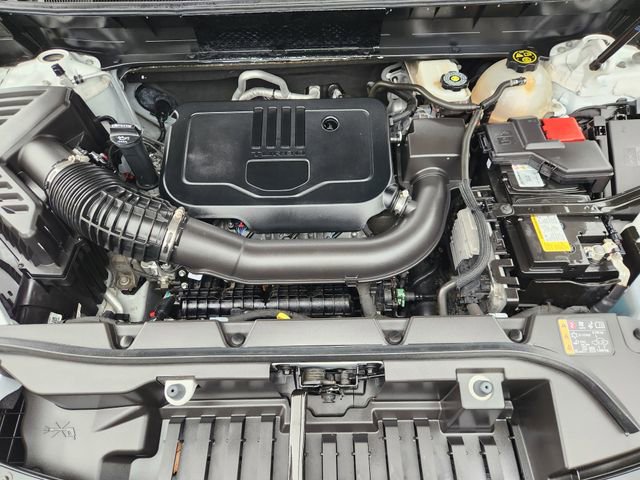 Used 2023 GMC Acadia SLE w/ Driver Convenience Package image 32