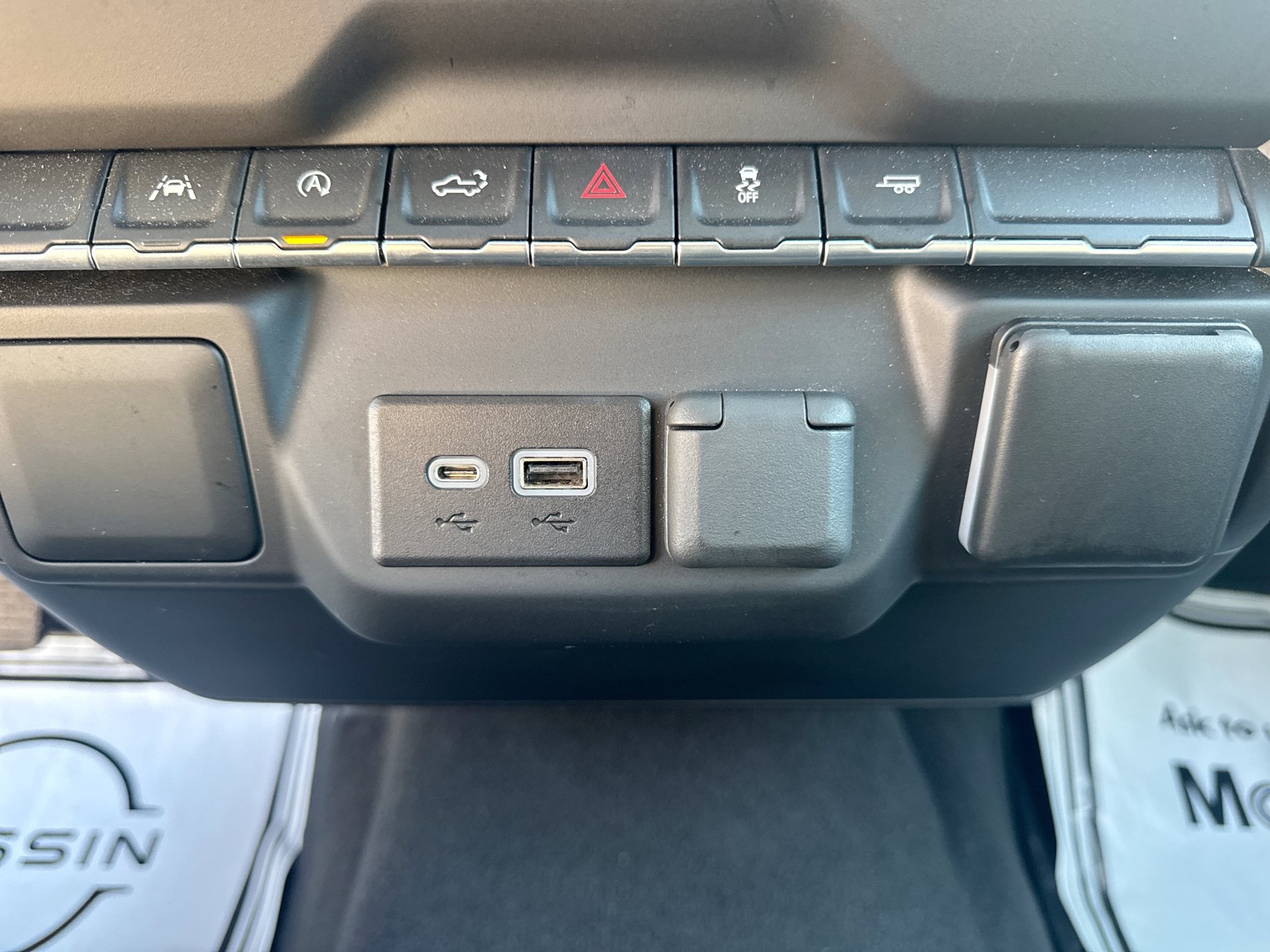 Used 2023 Chevrolet Silverado 1500 Custom RWD image 21