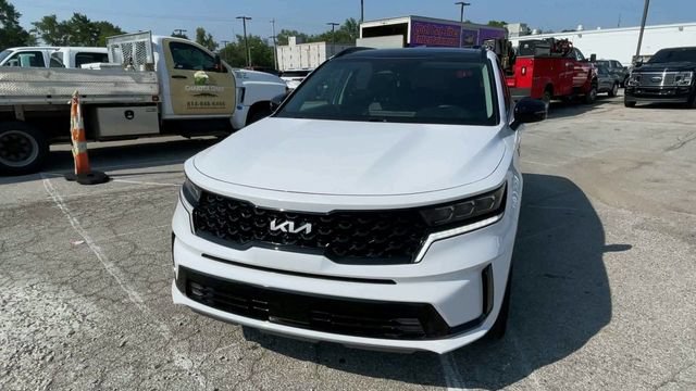 Used 2023 Kia Sorento SX AWD/4WD image 5