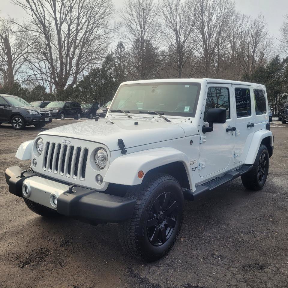 Used 2017 Jeep Wrangler Unlimited Sahara w/ Connectivity Group image 4