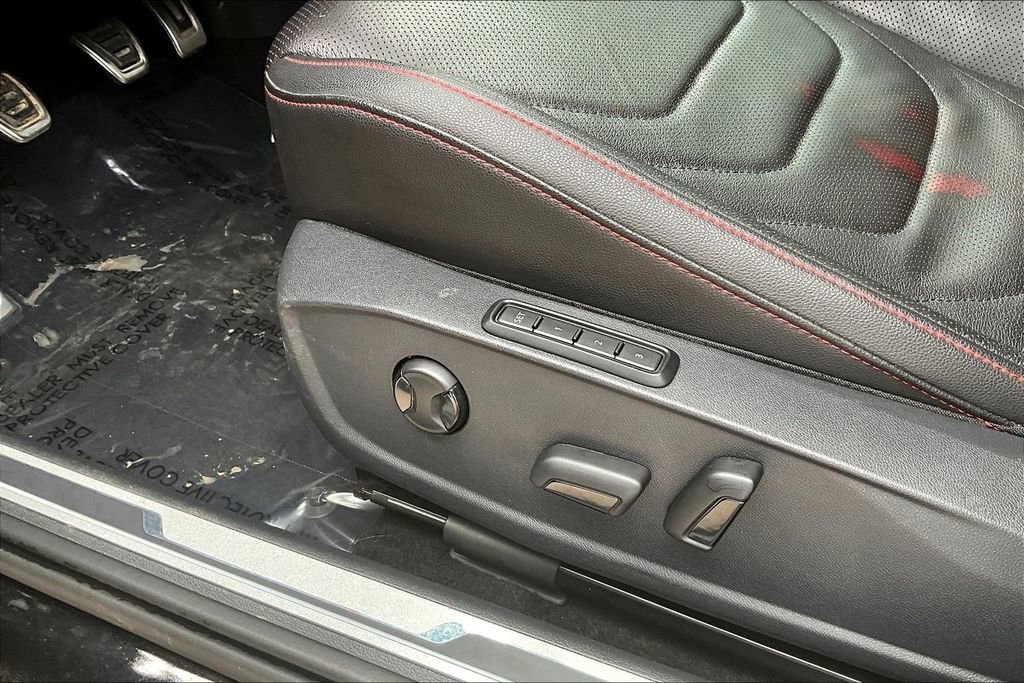 Used 2023 Volkswagen Jetta GLI Autobahn FWD image 36
