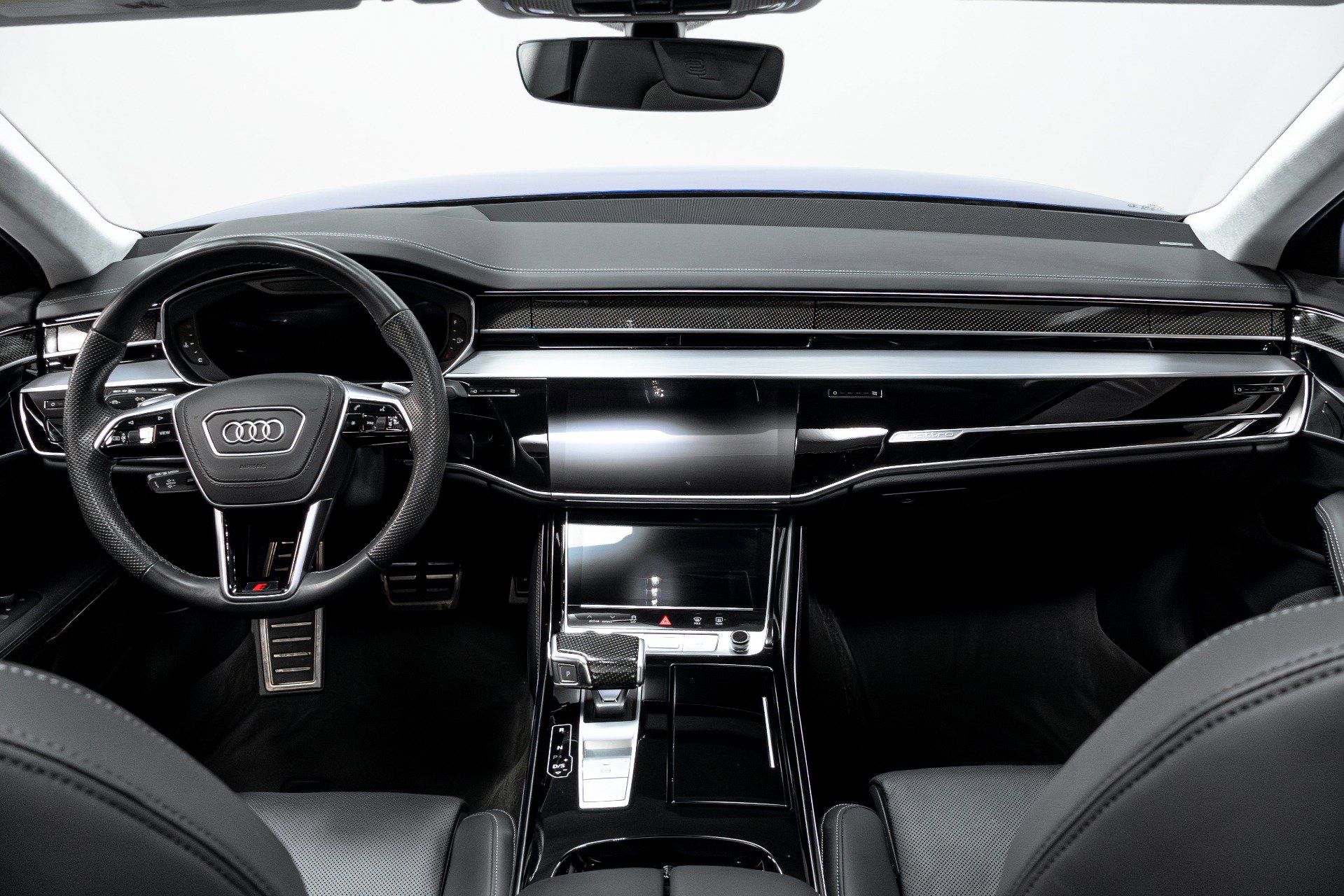 Used 2023 Audi S8 image 11